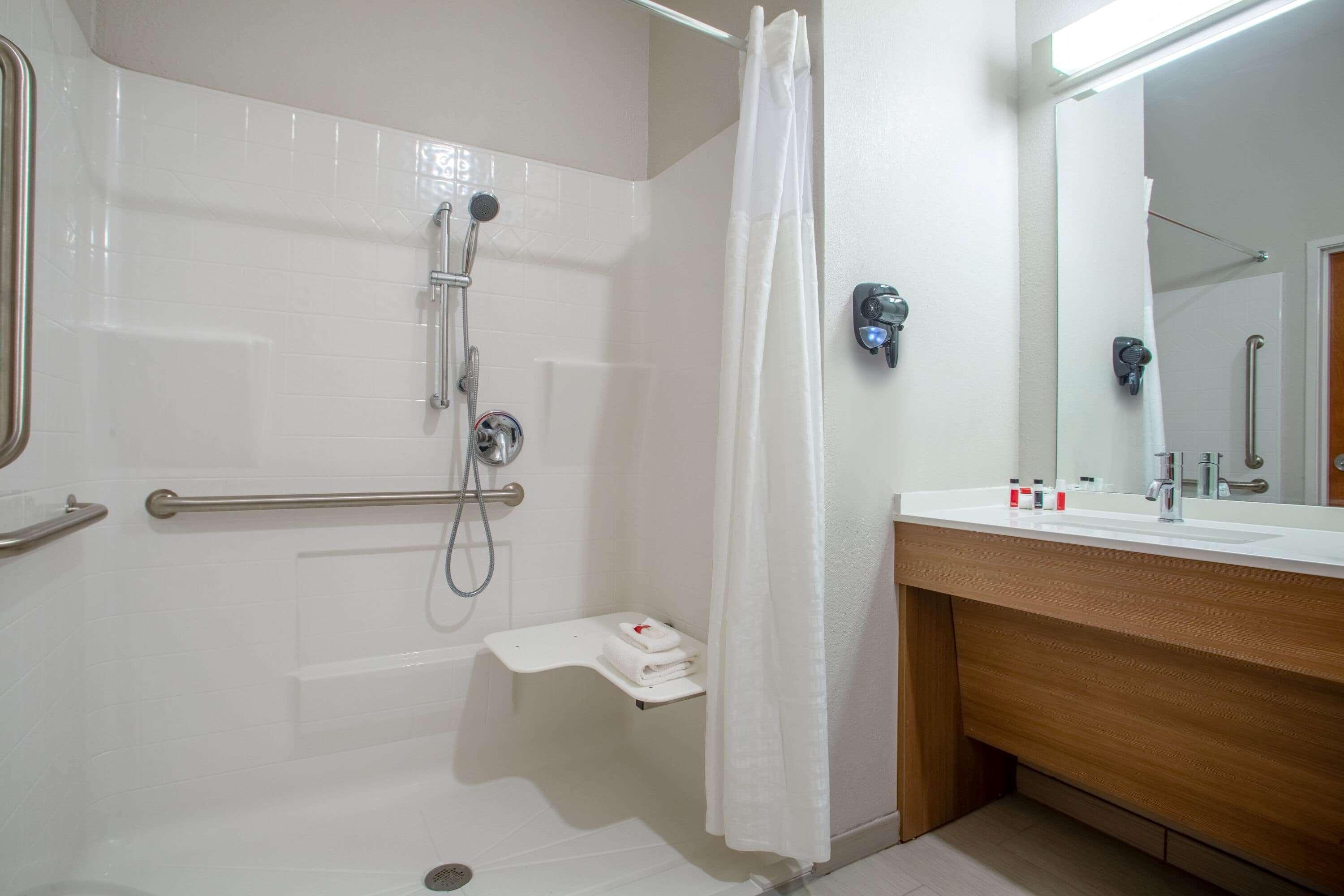 Microtel Inn & Suites By Wyndham Liberty/Ne Kansas City Area מראה חיצוני תמונה